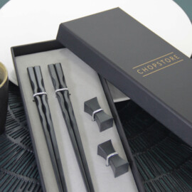 Iyo chopsticks in cadeauverpakking (2 setjes chopsticks + 2 rests)