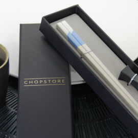 Mizu chopsticks in cadeauverpakking (1 setje chopsticks + 1 rest)