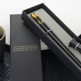 Kurogane chopsticks in cadeauverpakking (1 setje chopsticks + 1 rest)
